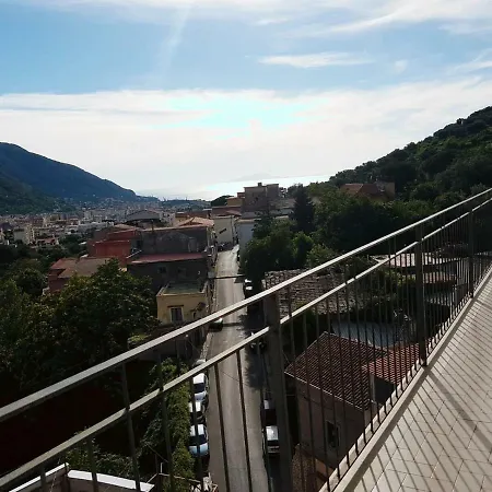 ベッド・アンド・ブレックファスト Il Rifugio Sui Due Golfi グラニャーノ